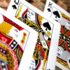 模拟人生1手机版中文版：经典游戏重回荧幕，如何玩转你的虚拟人生？
