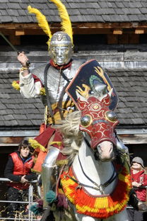 卓越女王：璀璨女王手游全攻略，详细解析主线任务及角色成长策略