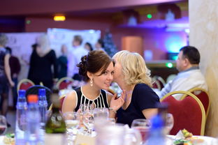 家庭餐厅战士布丁第一季：探索家庭美食创意与战士们的精彩互动