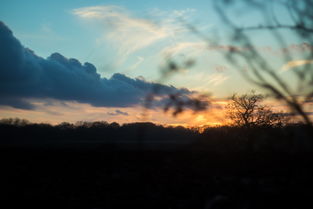 (蓝天传奇官网)穿越时光的蓝天复古传奇:探寻岁月的秘密与惊喜 (蓝天传奇官网)穿越时光的蓝天复古传奇:探寻岁月的秘密与惊喜