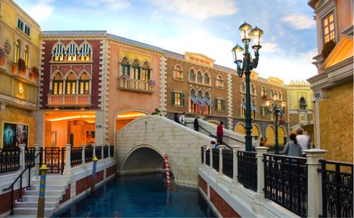 新澳门大三巴一肖二河南雨纯,澳门今晚开一肖一特一中预测:科学释义、解释与落实,留心不实推销